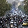 İran'daki Z kuşağı baskı istemiyor
