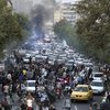 İran'da protestolar devam ederken 20 yaşındaki kadın öldü!