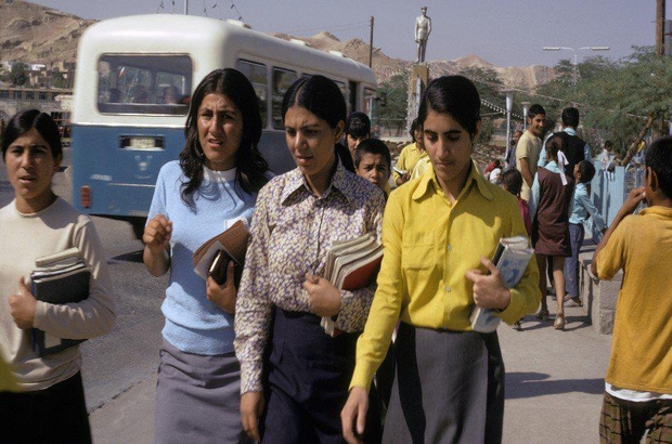 İran'da İslam Devrimi'nden önce kadınlar için hayat nasıldı?