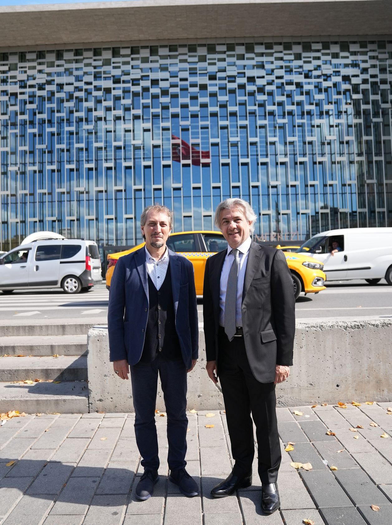 Kültür ve Turizm Bakan Yardımcısı Ahmet Misbah Demircan ile Çukurcuma'da başlayan turumuz Atatürk Kültür Merkezi'nde sona erdi