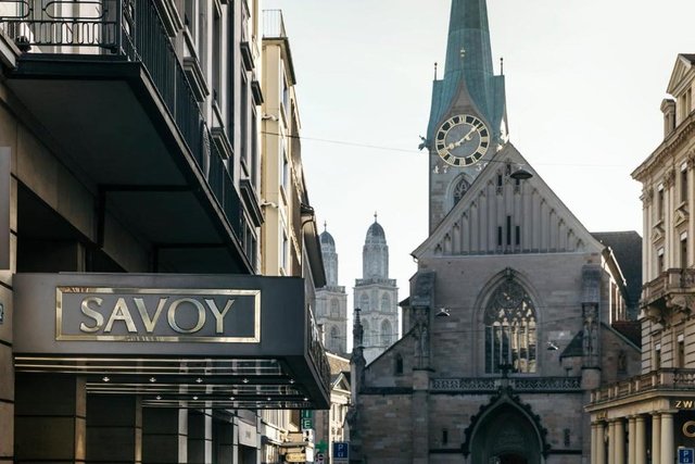 Zor durumdaki Credit Suisse, Savoy Hotel'i satmak istediğini açıkladı