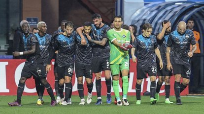 Adana Demirspor, İstanbul'da kazandı