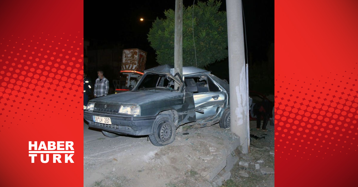 Otomobil direğe çarptı: 4 yaralı