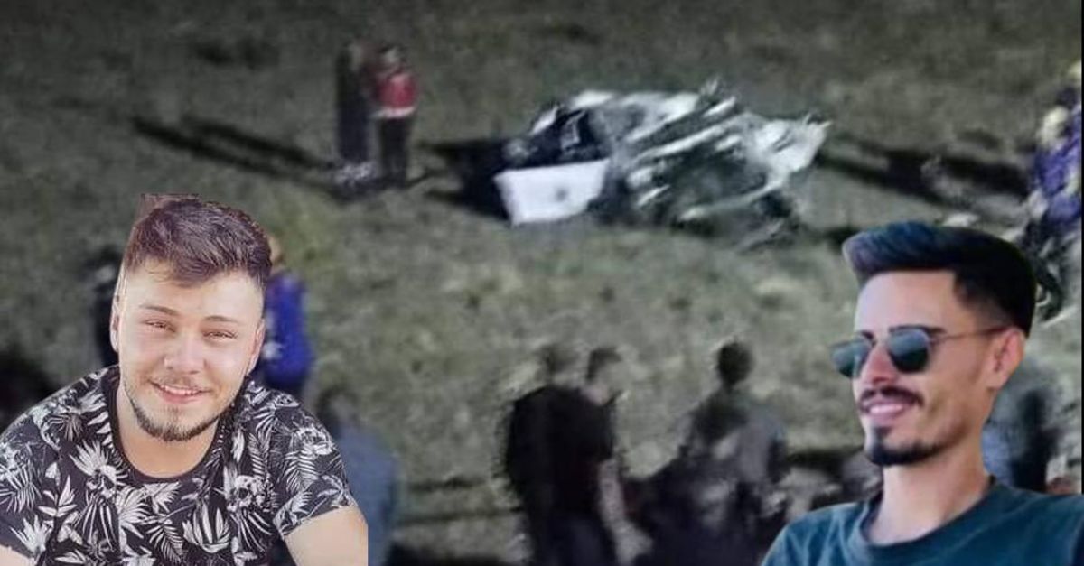 Devrilen araçta 4 arkadaştan 2’si öldü