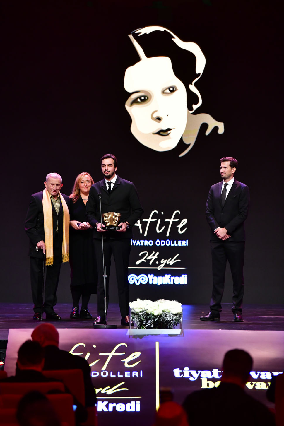 'Haldun Dormen Özel Ödülü' Amadeus oyununun oldu.