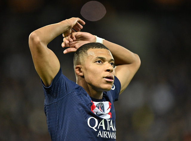 Mbappe Nin Maa Ne Kadar Psg Den Servet Kazan Yor Spor Haberleri Futbol Haberleri