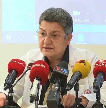 Türk Tabipleri Birliği Başkanı Şebnem Korur Fincancı, TSK aleyhindeki sözleri nedeniyle terör propagandası yapmak suçlamasıyla gözaltına alındı
