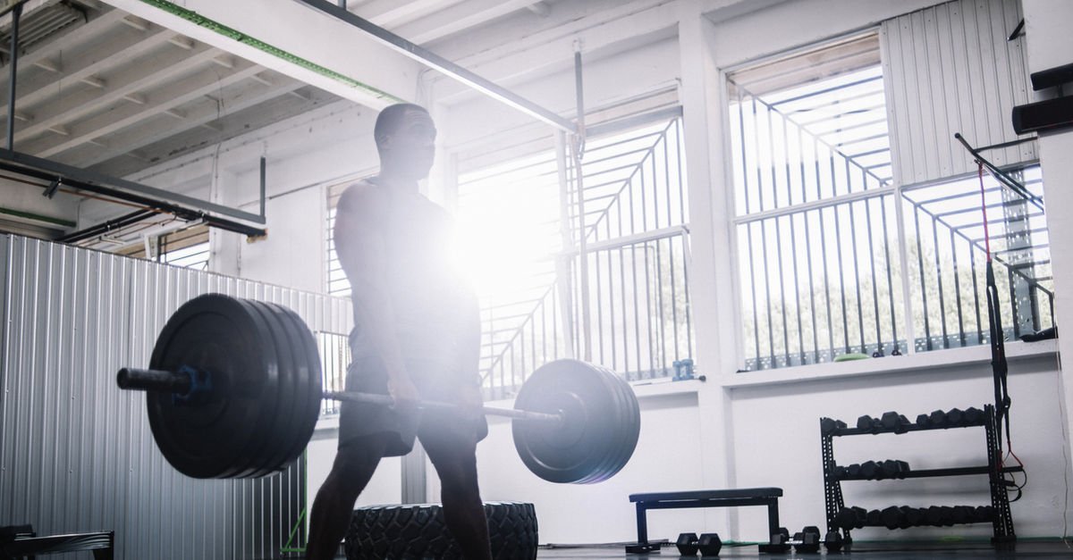 Deadlift Nedir, Nasıl Yapılır? Deadlift Antrenmanı Nereyi ve Hangi