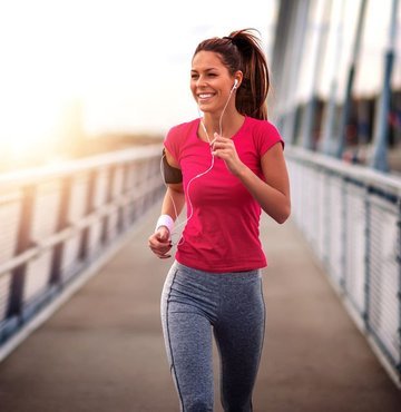 Spor yapmak genel olarak oldukça faydalı bir alışkanlıktır. Spor yapan kişiler hem ruhi hem de fiziki açıdan sağlıklı kalırlar. Spor yapmak vücudu şekillendirmenin yanında psikolojik açıdan da mutluluk sağlamaktadır. 