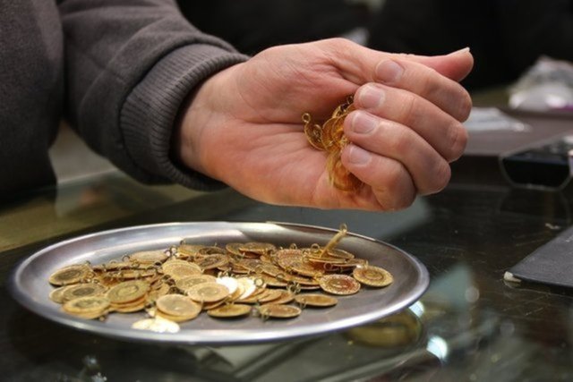 Altın fiyatları kritik eşikte! 28 Ekim 2022 Bugün gram altın ve çeyrek altın fiyatları ne kadar, kaç TL oldu?