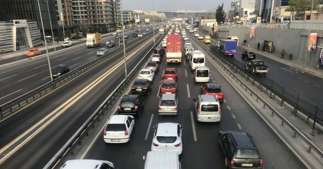 29 Ekim Cumartesi trafiğe kapalı olan yollar: İstanbul, Ankara, İzmir 29 Ekim 2022 Cumhuriyet Bayramı'nda kapalı olan yollar hangileri?