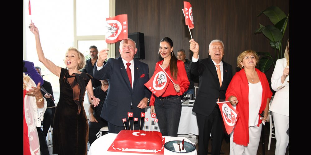 Böbrek Vakfı'ndan Cumhuriyet balosu...