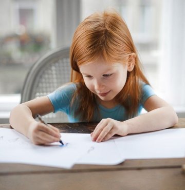 Okulların açılmasıyla eğitim hayatına dönen öğrenciler, büyük bir heyecanla ara tatilin gelmesini bekliyor. MEB yayınladığı takvimde ara tatil tarihlerini açıkladı.