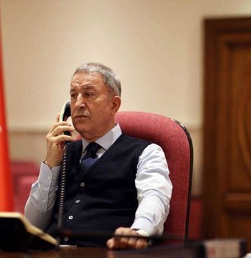 Bakan Akar, Ukrayna Savunma Bakanı Reznikov ve Altyapı Bakanı Kubrakov