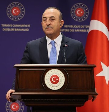 Son dakika... Dışişleri Bakanı Mevlüt Çavuşoğlu, "Yunanistan ile görüşmeyelim demedik ama görüşme anlamlı olmalı" dedi. Yunanistan
