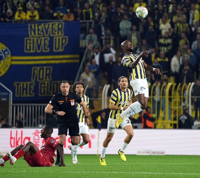 Serdar Ali Çelikler'den Fenerbahçe yorumu: Jorge Jesus bence hata yaptı ve... - Spor haberleri