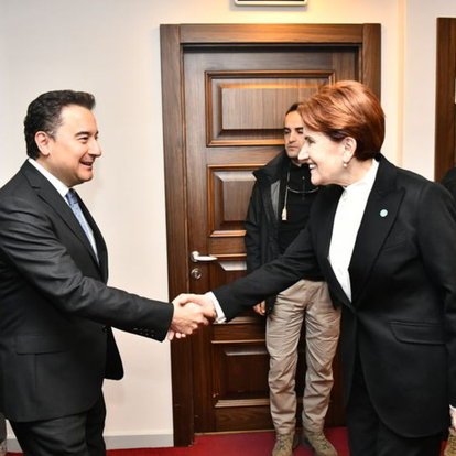 DEVA Partisi lideri Babacan, İYİ Parti lideri Akşener ile görüştü