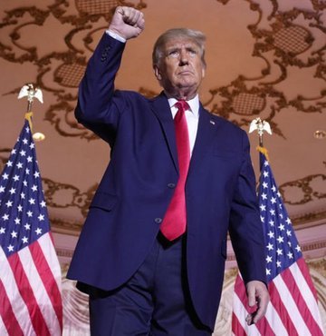 Eski ABD Başkanı Donald Trump, 2024 ABD Başkanlık seçimlerinde aday olacağını resmi olarak açıkladı. İki dönem ABD Başkanlığı yapmış Trump için seçim yarışı önceki dönemindeki gibi geçmeyebilir. Kendisini bu süreçte bekleyen zorluklar neler? Habertürk