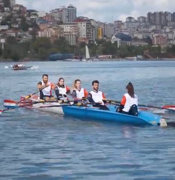 İstanbul’da kürek kulübünün etkinliği ile kurumsal şirket çalışanları iş dünyasının rekabetçi ortamını kürek sporu ile sulara da taşıyacak
