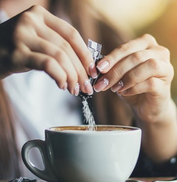 Kahveyi yemeklerin hemen üzerine içmemeye özen gösterilmesi gerektiğini belirten Çetintaş, 