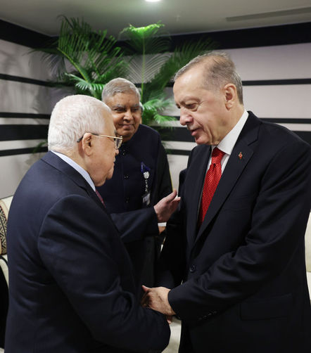 Cumhurbaşkanı Erdoğan, Filistin Devlet Başkanı Mahmut Abbas ile.