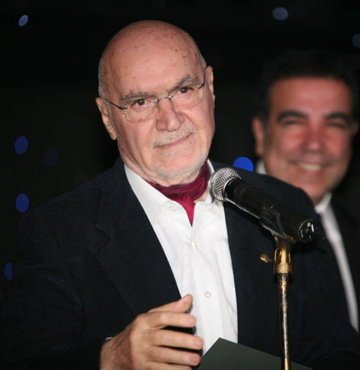 Gazeteci, köşe yazarı ve spor yorumcusu Hıncal Uluç, 83 yaşında yaşamını yitirdi