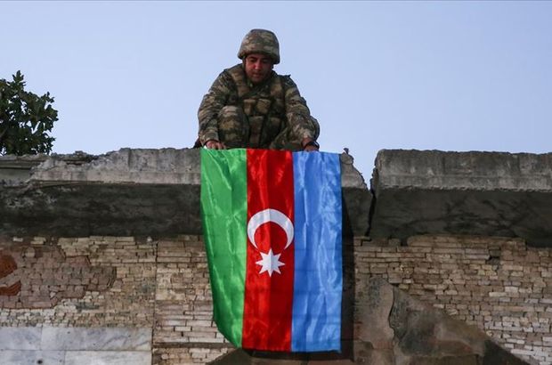 Azerbaycan'dan kritik Karabağ açıklaması