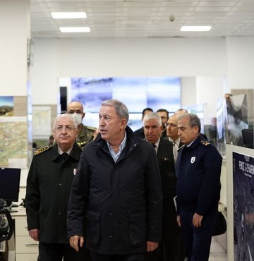 Milli Savunma Bakanı Akar, "Hain saldırının hesabı soruldu. Irak