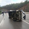 Minibüs devrildi! 4 kişi yaralandı