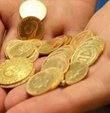 Altın fiyatları 30 Kasım Çarşamba gününe değer artışıyla başladı. Gram altın bin 50 lira, çeyrek altın ise bin 700 lira üzerindeki seyrini sürdürüyor. İşte güncel çeyrek ve gram altın alış - satış tablosu...