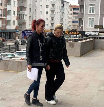 Her detayı şaşkına çeviren sahte doktor olayında, Ayşe Özkiraz