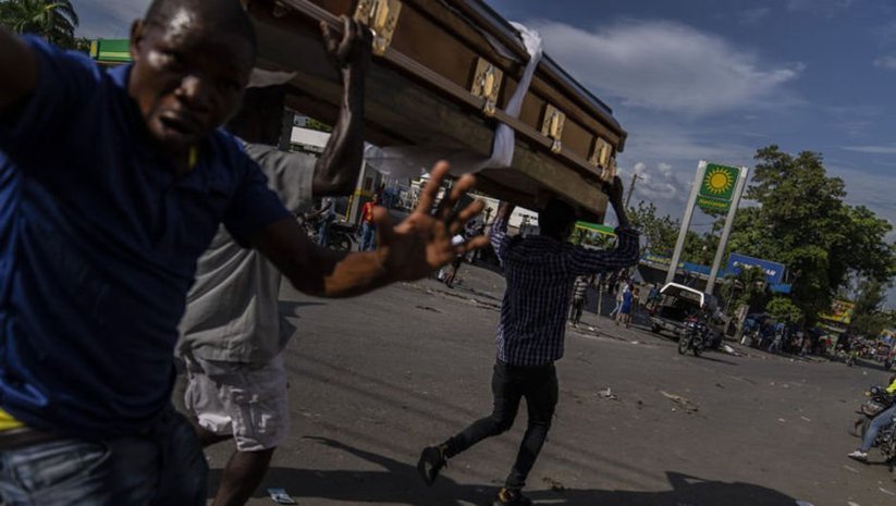 Haiti'de çete saldırısında 12 kişi yakılarak öldürüldü