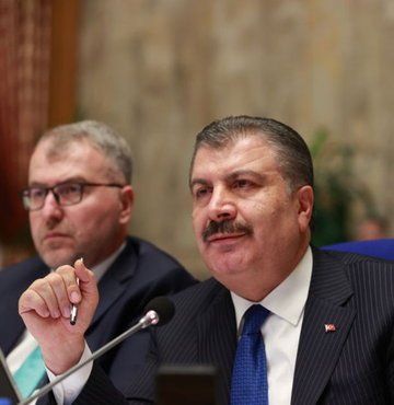 Sağlık Bakanı Fahrettin Koca, İngiltere ve Fransa