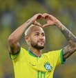 Neymar'dan tarihi gol!