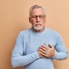 Kalp krizi anında ne yapılmalı? Yalnız yaşayanların bunları muhakkak bilmesi gerekiyor! 
