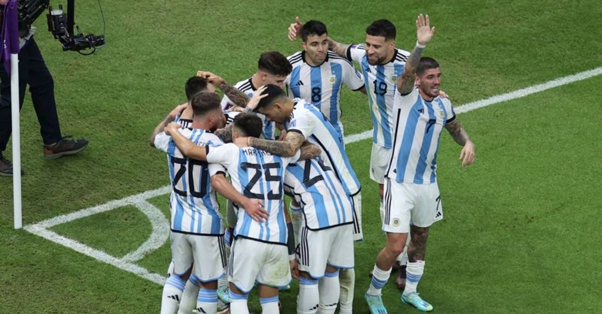 busquets asist messi Messi rekor kırdı: Dünya Kupası'nda ilk finalist Arjantin
