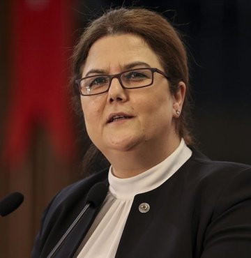 Aile ve Sosyal Hizmetler Bakanı Derya Yanık, 6 yaşındaki bir çocuğun cinsel istismarıyla ilgili olarak, "Sanıkların tutuklu yargılanmasını ve duruşmanın öne alınmasını biz talep ettik, talebimiz kabul edildi" diye konuştu
