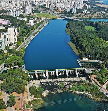 Almanya’da yayımlanan bir derginin dünyada farklı ülkelerden 799 kentte yaptığı araştırmada, en iyi emeklilik geçirilecek ilk 10 kent arasına Türkiye