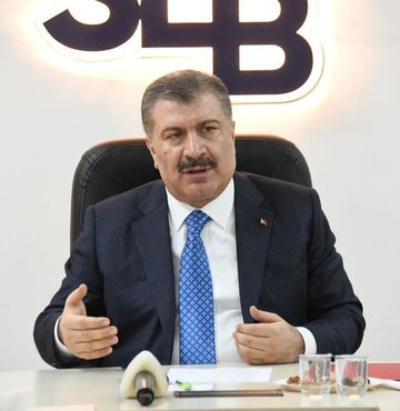 Son dönemde piyasada bazı ilaçların bulunamaması sorununun çözümü için ikinci adım atıldı. Sağlık Bakanı Dr. Fahrettin Koca, İstanbul’da ilaç sektörünün tüm paydaşlarının yöneticileriyle bir araya geldi