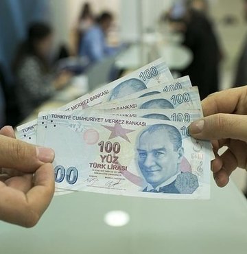 Gençlik ve Spor Bakanı Mehmet Muharrem Kasapoğlu, 2022-2023 GSB Burs ve Öğrenim Kredisi sonuçlarının açıklandığını duyurdu