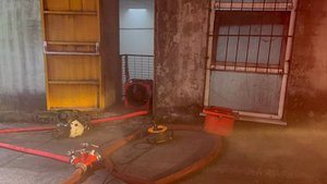 Plastik ve kauçuk fabrikasındaki yangın söndürüldü