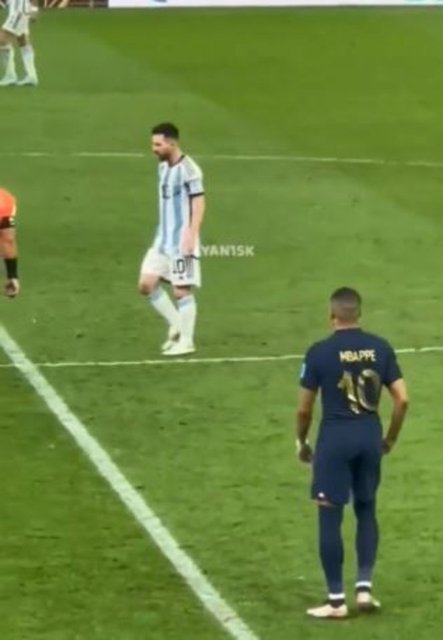 Messi ve Mbappe'den birbirlerine finalde olay hareketler!