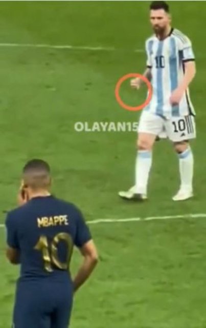 Messi ve Mbappe'den birbirlerine finalde olay hareketler!