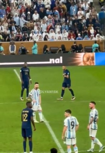 Messi ve Mbappe'den birbirlerine finalde olay hareketler!