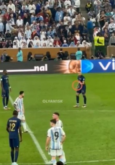 Messi ve Mbappe'den birbirlerine finalde olay hareketler!