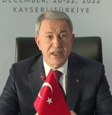 Milli Savunma Bakanı Hulusi Akar Kayseri