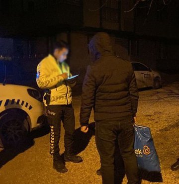 Ehliyetsiz sürücü 10 kilometrelik kovalamacayla yakalandı