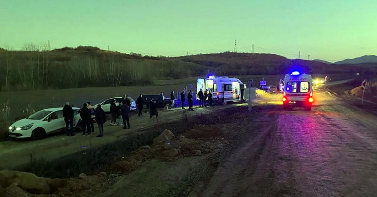 Ticari vasıta şarampole yuvarlandı