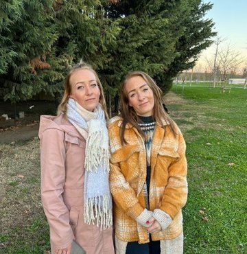 Danimarkalı ikizler Alicia Nicolajsen ve Melissa Petersen