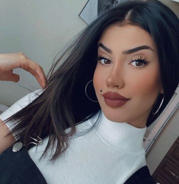 Diyarbakır’ın Kayapınar ilçesinde iki hafta önce, bir kafede arkadaşlarıyla birlikte oturan 21 yaşındaki Meryem Sevim’i öldüren katil zanlısı Musa S. düzenlenen operasyonla yakalandı